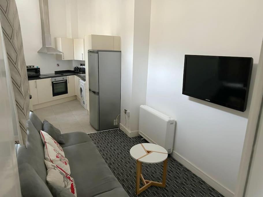 Modern 1 Bed Apartment In Salford Manchester Esterno foto